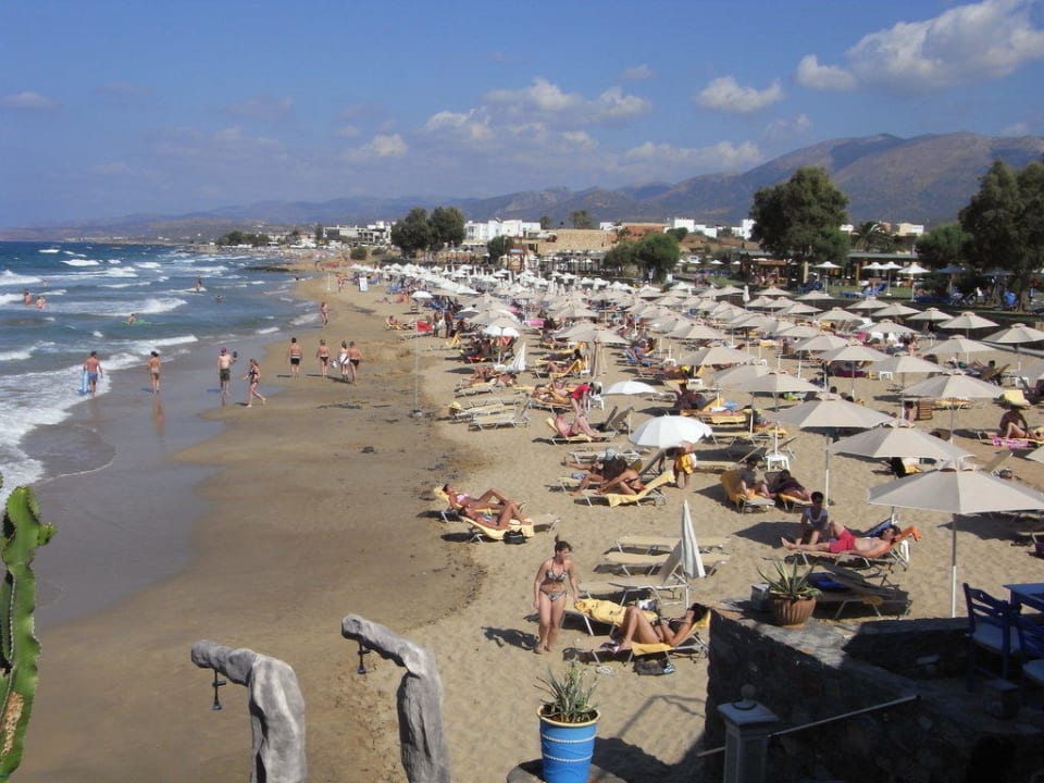 Strand zum Hotel Ikaros Beach Luxury Resort & Spa - Adults Only