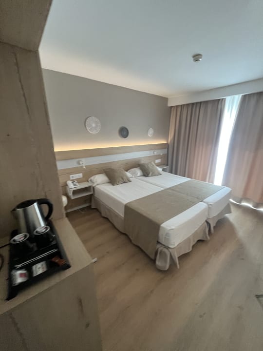 Zimmer Hotel Sant Jordi