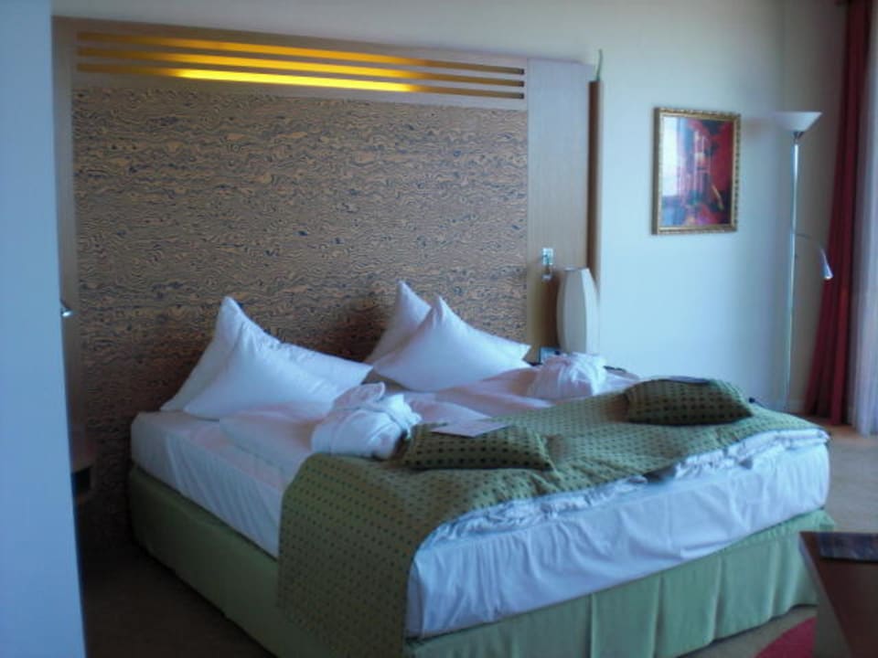 Großes Bett ScanHotels City Rostock