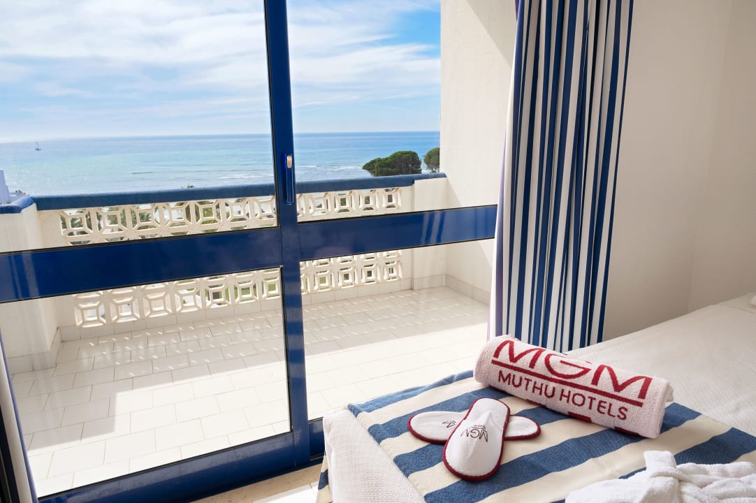 Zimmer Grand Muthu Oura View Beach Club