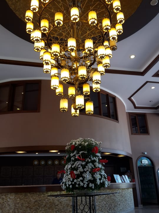 Lobby Hotel Turan Prince