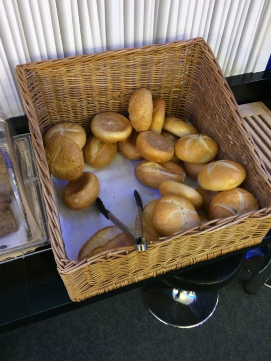 Frühstücksbuffet B&B HOTEL Würzburg-Ost