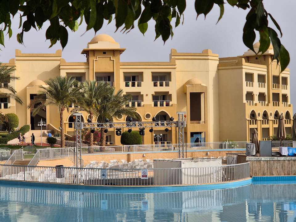 Pool Serenity Alpha Beach