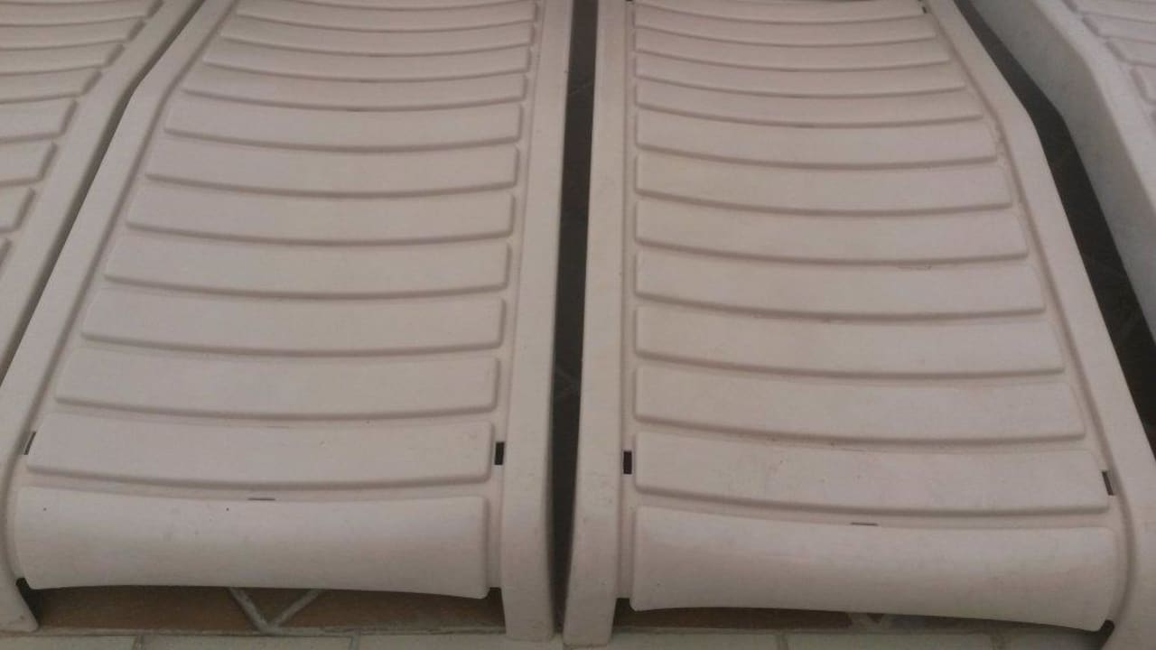 Ungereinigte 2**-Vollkunststoffliegen  Hotel Riu Oliva Beach - Hotel