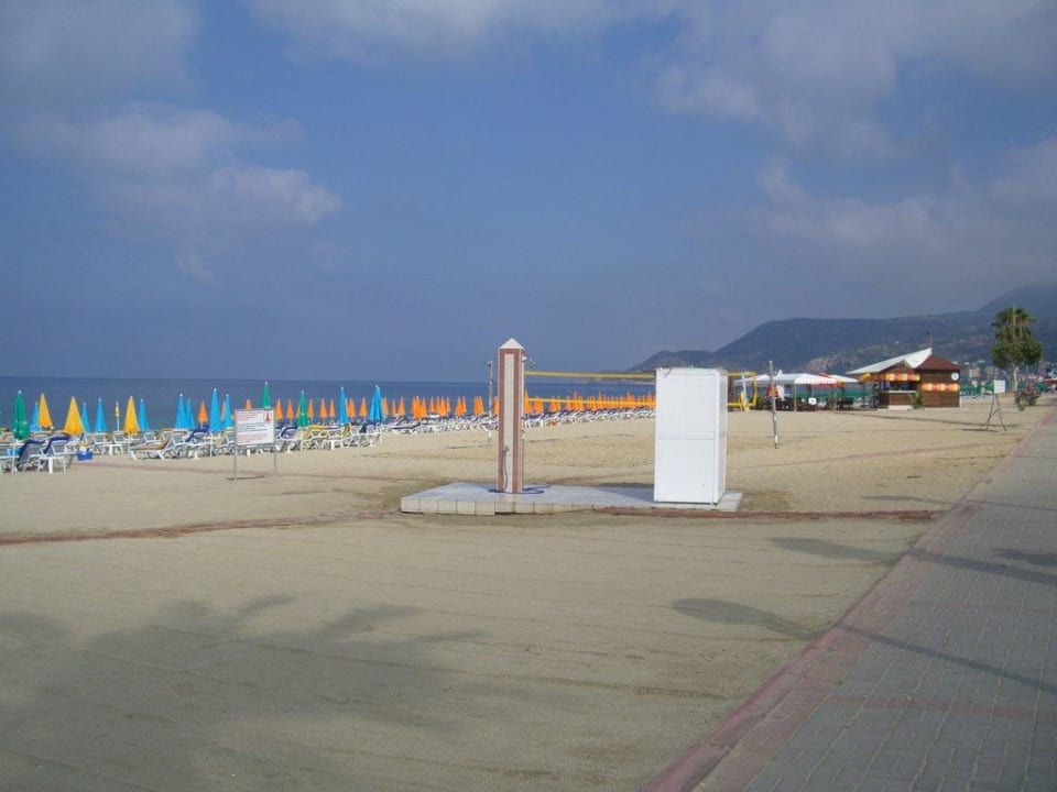 Strand Hotel Kleopatra Bebek