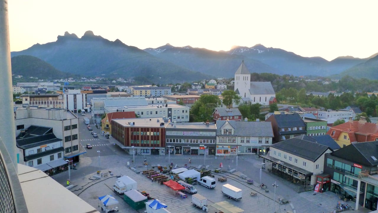 Auf den Marktplatz Thon Hotel Lofoten
