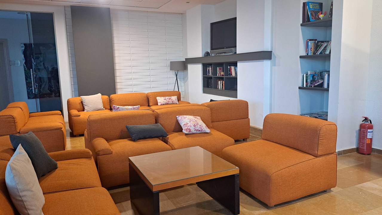 Lobby Elea Beach Hotel