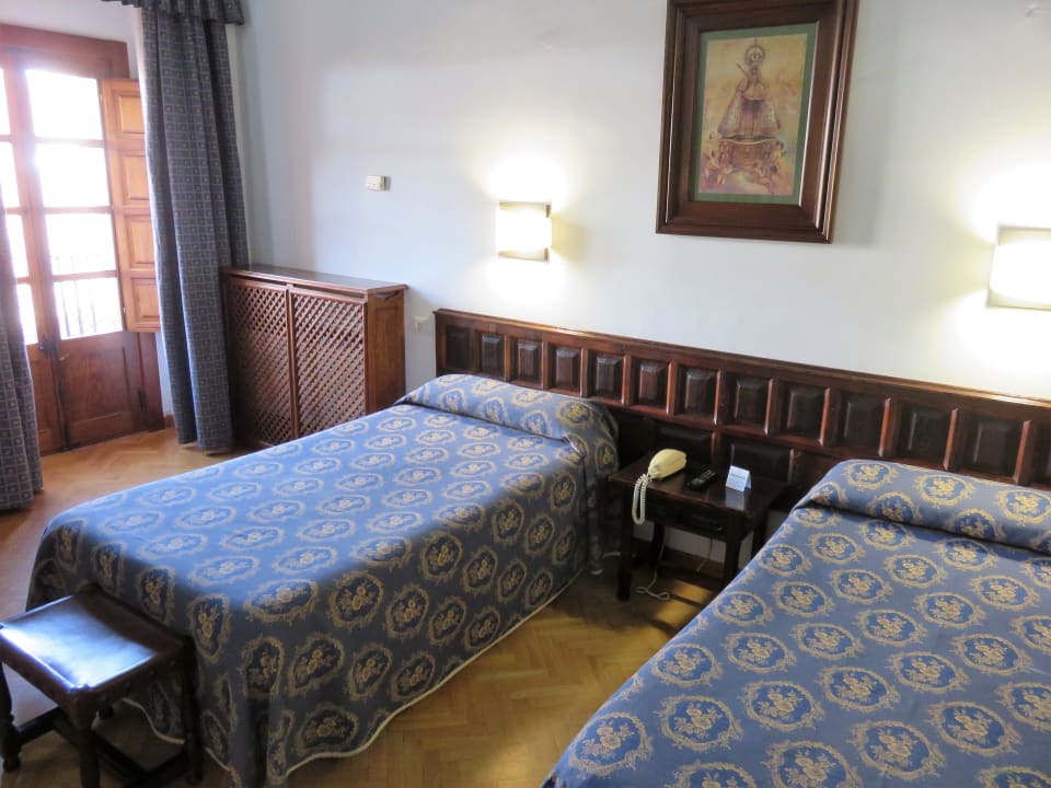 Zimmer Hospedería de Real Monesterio