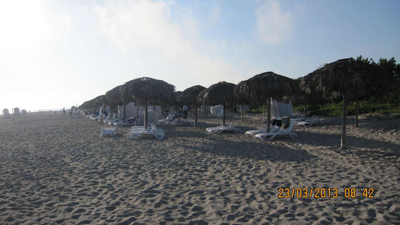 Trotz großer Auswahl bereits reservierte Liegen Iberostar Origin Laguna Azul