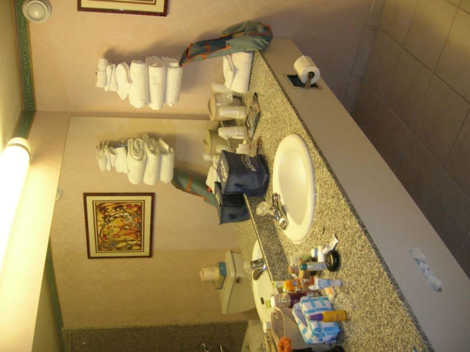 Bad unseres Zimmers Hotel Circus Circus