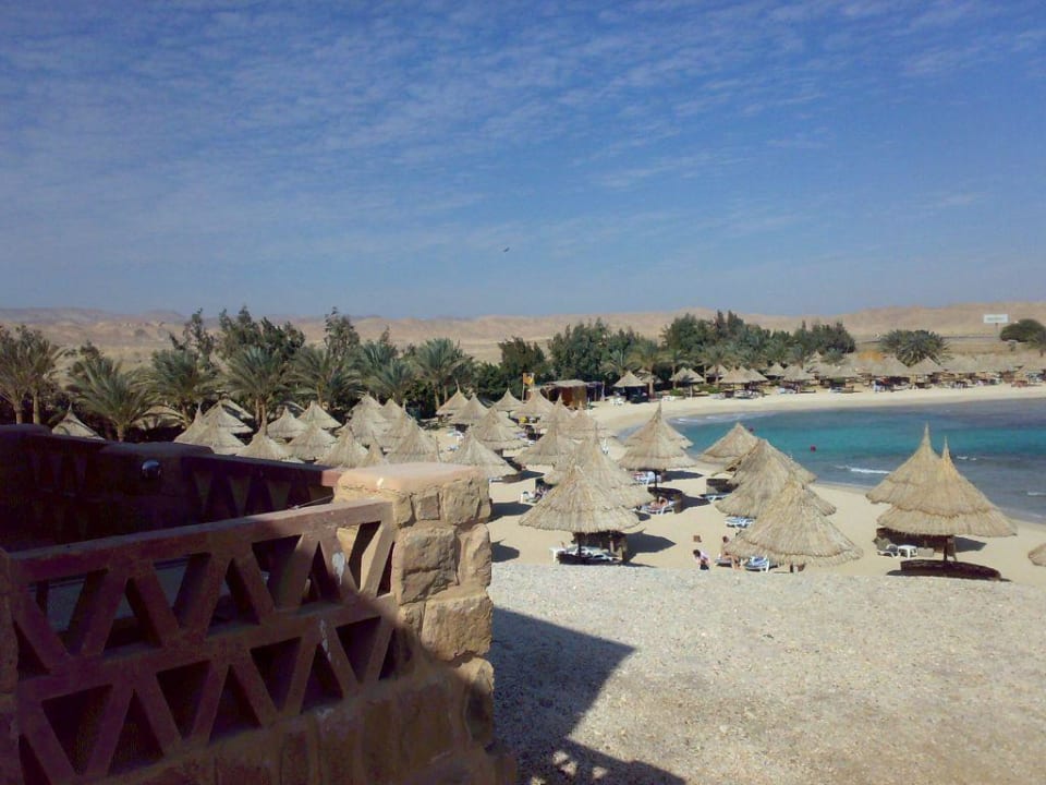 Blick von Zi 1103 auf den Strand Mövenpick Resort El Quseir