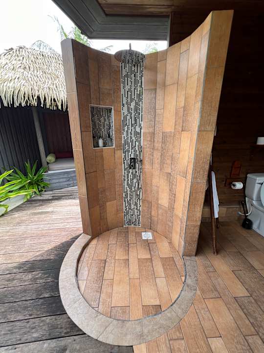 Zimmer Kuredu Island Resort & Spa