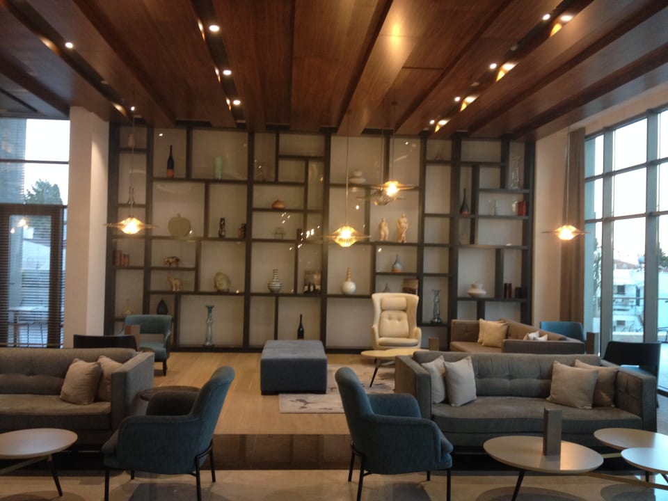 Restaurant Acanthus Cennet Barut Collection