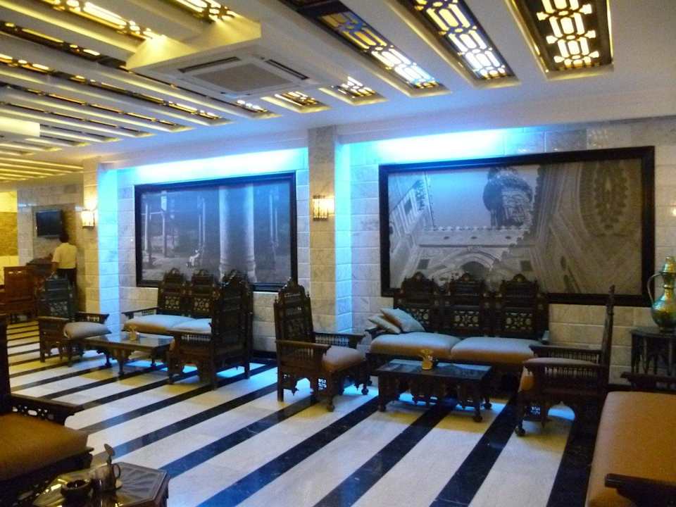 Kneipe an der Hauptstr. Pickalbatros Alf Leila Wa Leila Resort - Neverland Hurghada