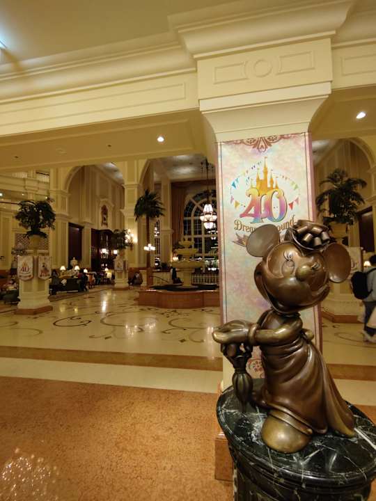 Lobby Tokyo Disneyland Hotel