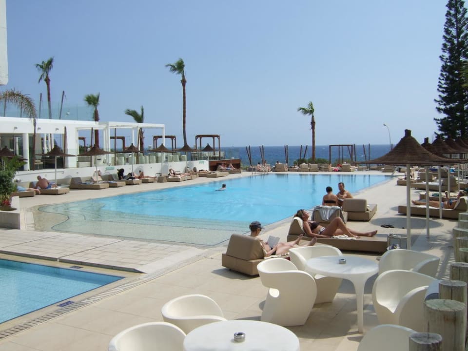 Blick aufs Meer Napa Mermaid Hotel & Suites