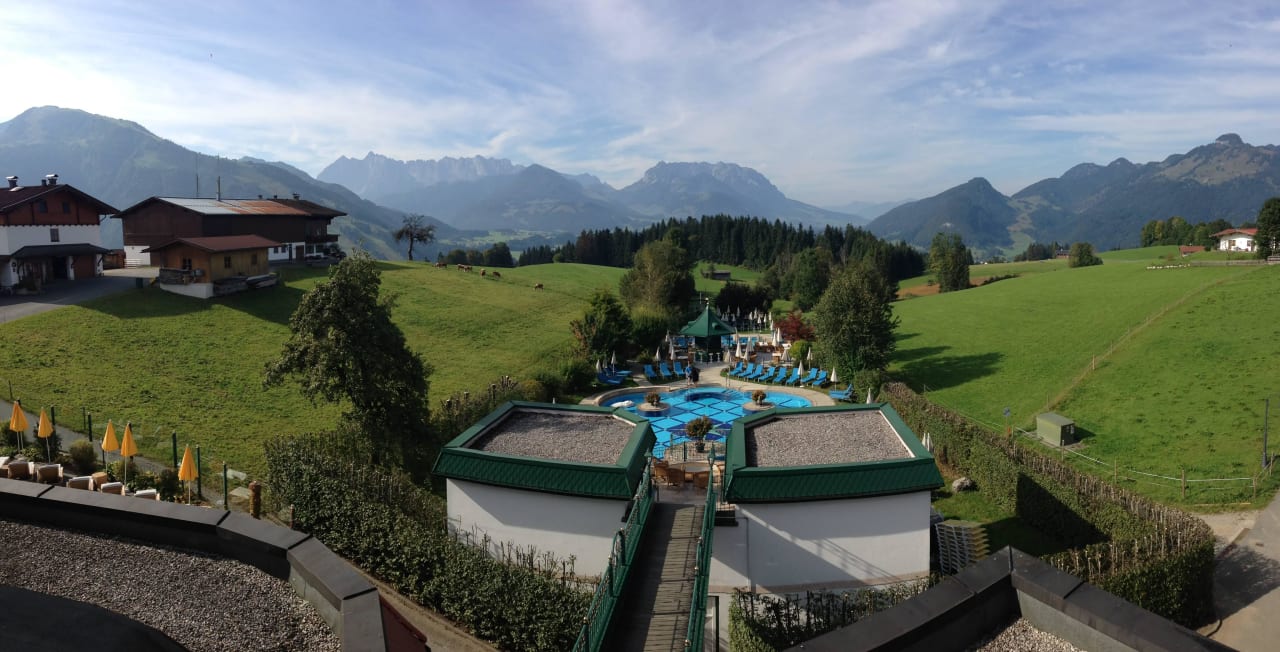 Freischwimmbad +Kaisergebirge Wohlfühlresort Peternhof