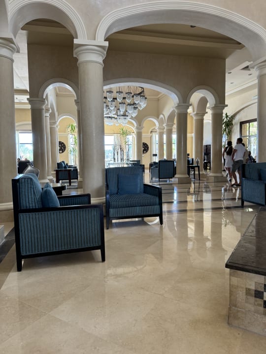 Lobby JAZ Aquamarine Resort