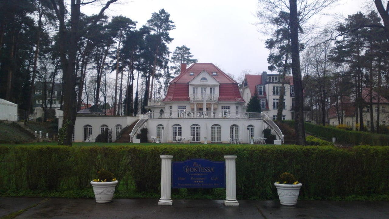 Rückansicht Villa Contessa