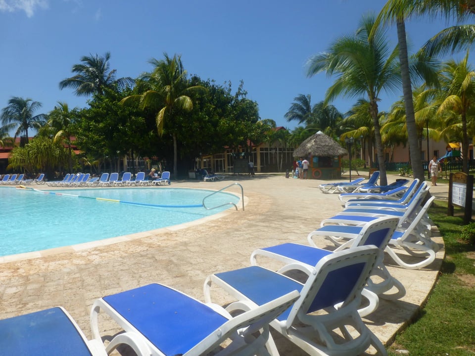 Immer genügend Liegen am Pool Sol Hicacos Varadero