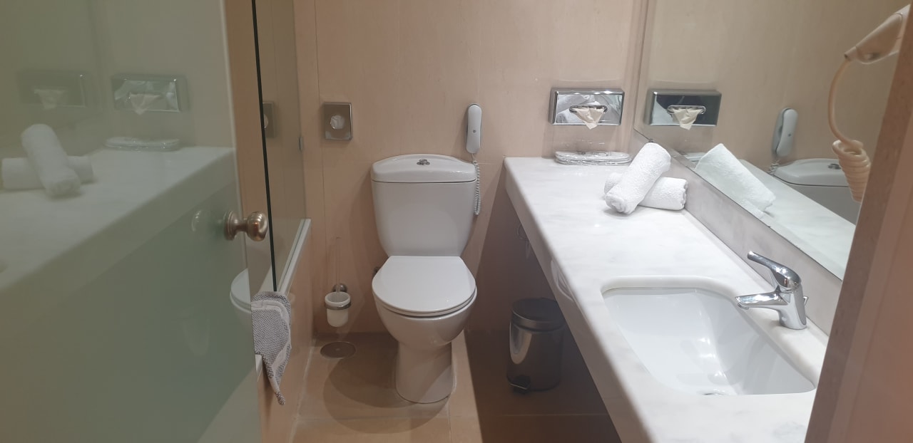 Zimmer Apollonia Beach Resort & Spa