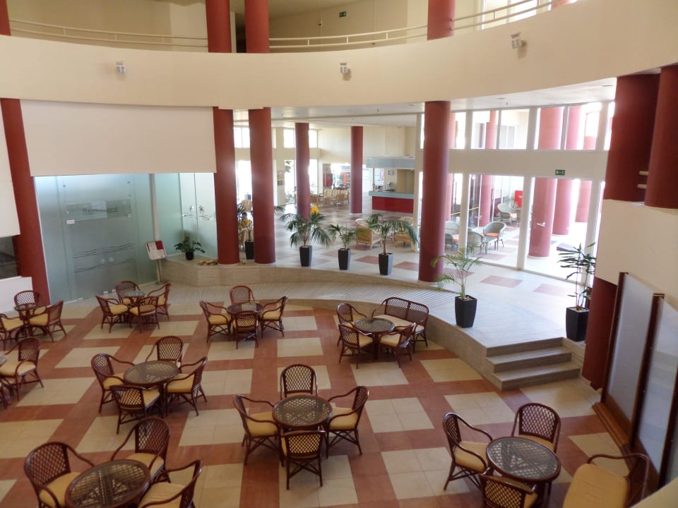 Innenbereich für kühle Abende HARPIN Georgioupolis Resort Aquapark & SPA