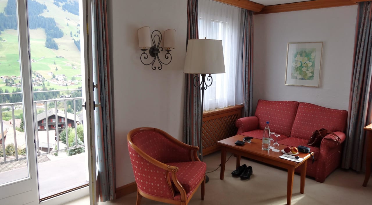 Sitzgruppe in der Junior-Suite "Tradition" Süd Parkhotel Bellevue & Spa