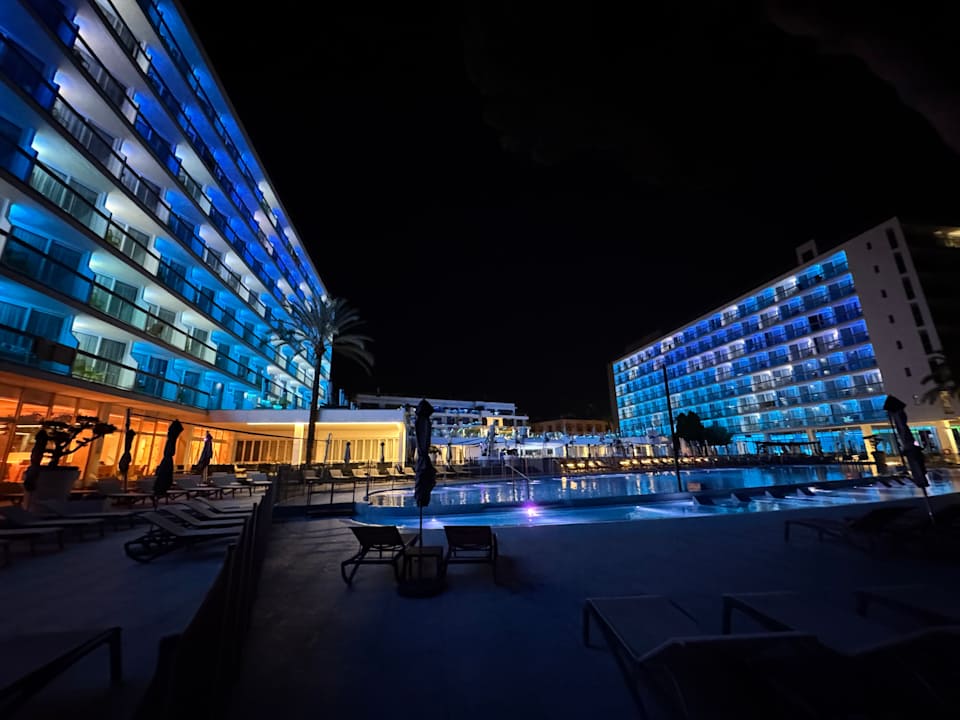 Außenansicht The Ibiza Twiins