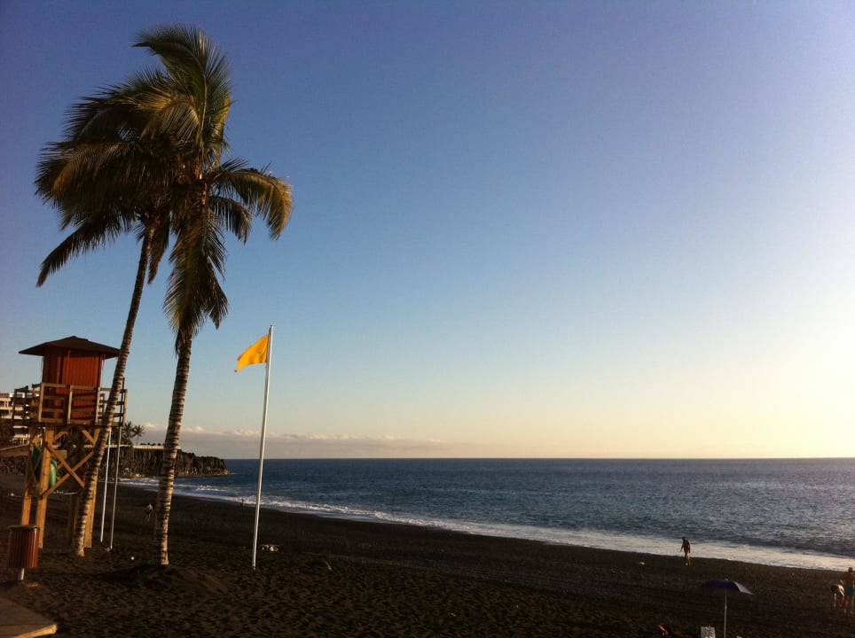 Rettungsschwimmerhäuschen am Strand Melia La Palma Hotel
