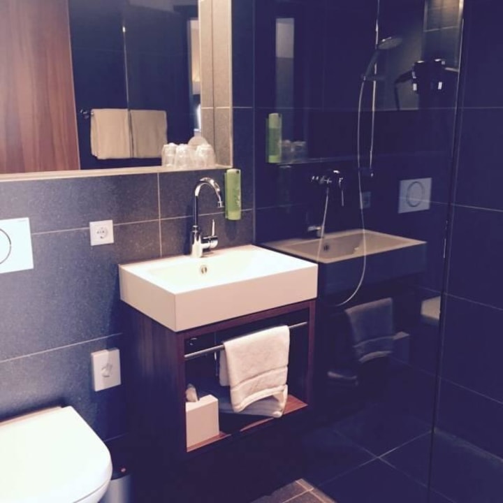 Badezimmer RiKu HOTEL Weißenhorn