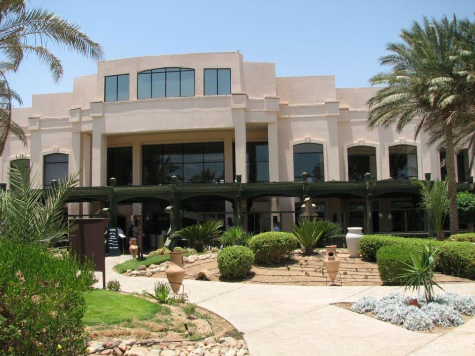 Restauracja główna Parrotel Beach Resort