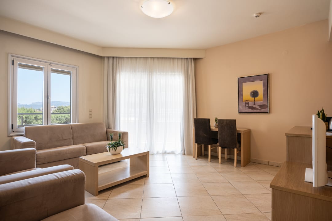 Zimmer Hotel Molos Bay