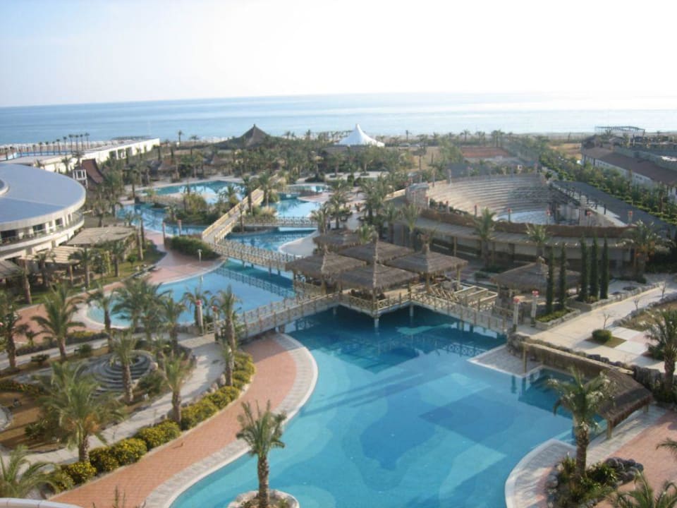 Gartenanlage mit Meerblick Royal Wings Hotel