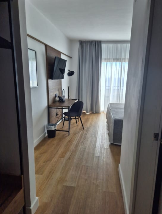 Zimmer FERGUS Puerto de la Cruz