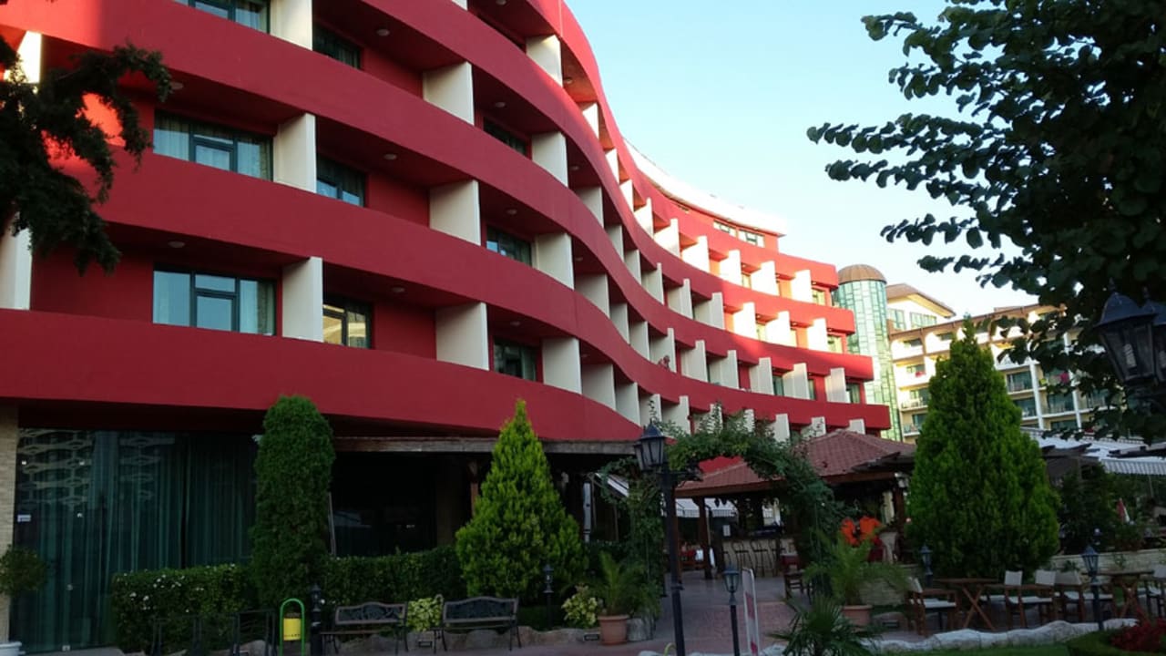 Außenansicht Hotel Mena Palace