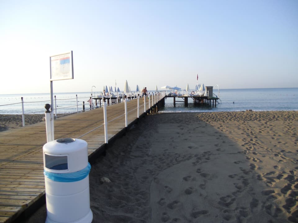 Der Steg am Strand Hotel Miracle Resort