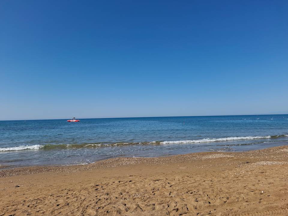 Strand Royal Atlantis Beach Hotel