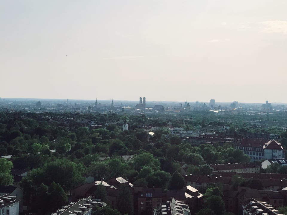 Ausblick Four Points by Sheraton Munich Arabellapark