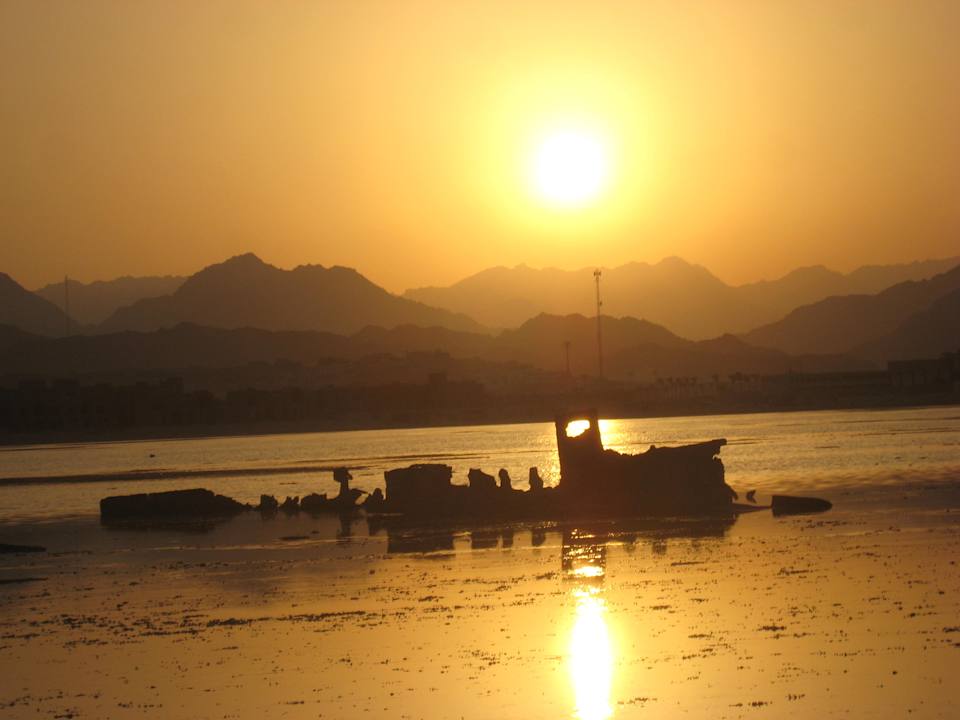 Закат  с пирса Pickalbatros Royal Moderna Resort-Sharm El Sheikh