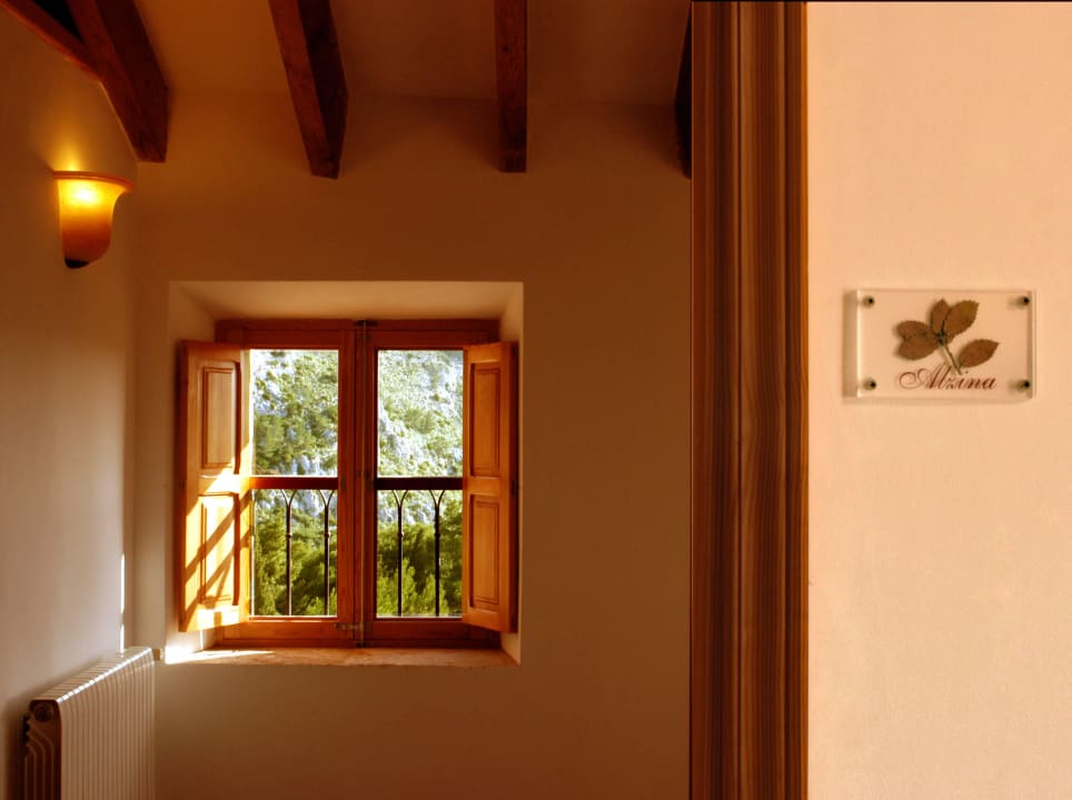 Petit Hotel Hostatgeria La Victoria Petit Hotel Hostatgeria La Victoria