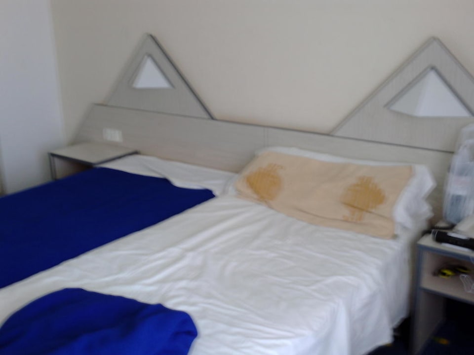 Das Doppelbett im Zimmer SBH Fuerteventura Playa