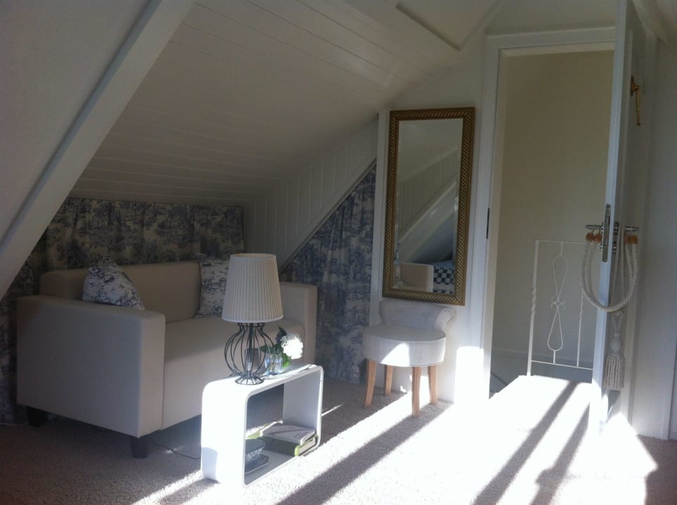 Wohn- Schlafbereich unterm Dach Ferienwohnung Hüs Archsum