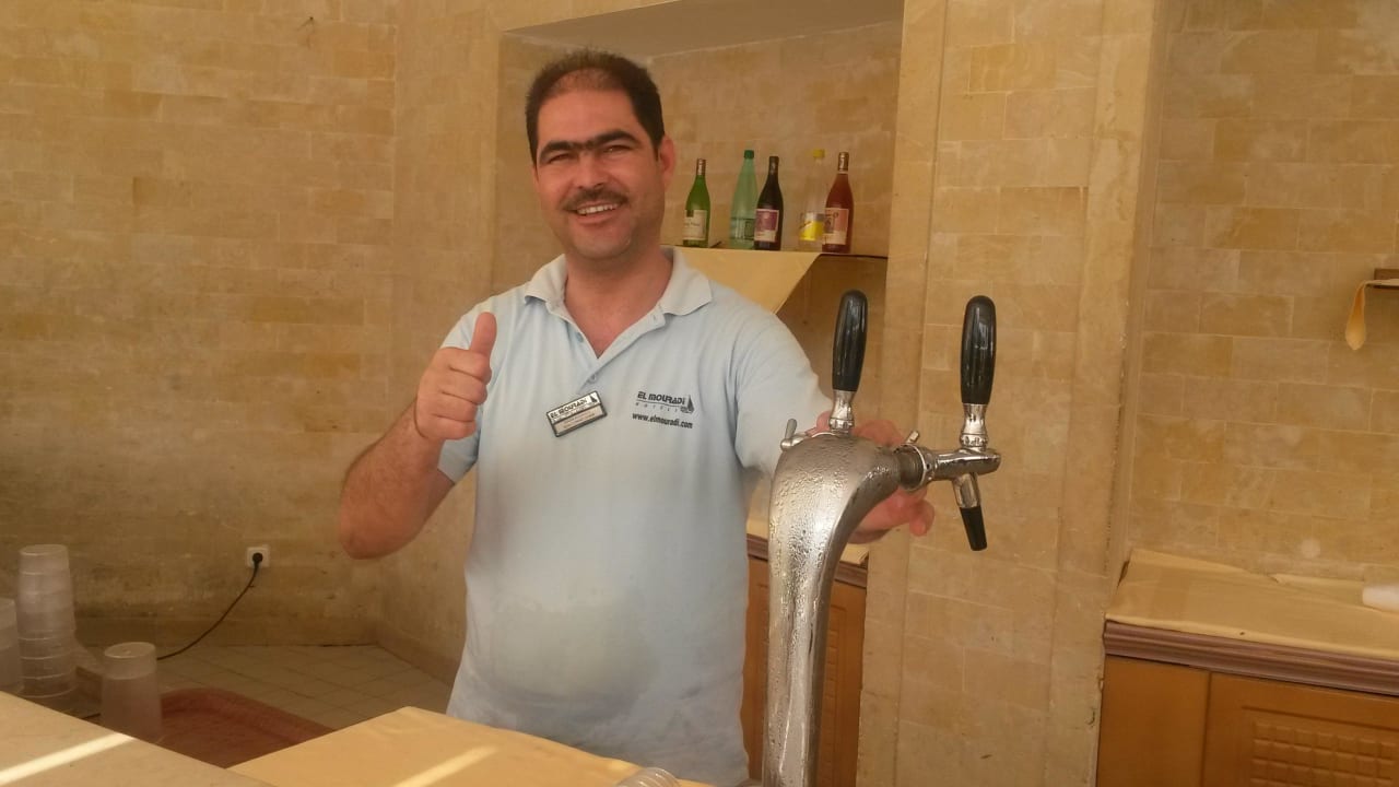 Super freundlicher Kellner Hotel El Mouradi Skanes Beach