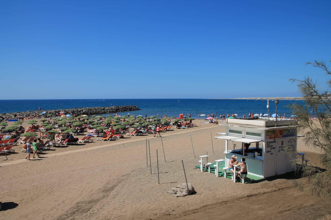 Imbissstand am Strand Hotel Europalace