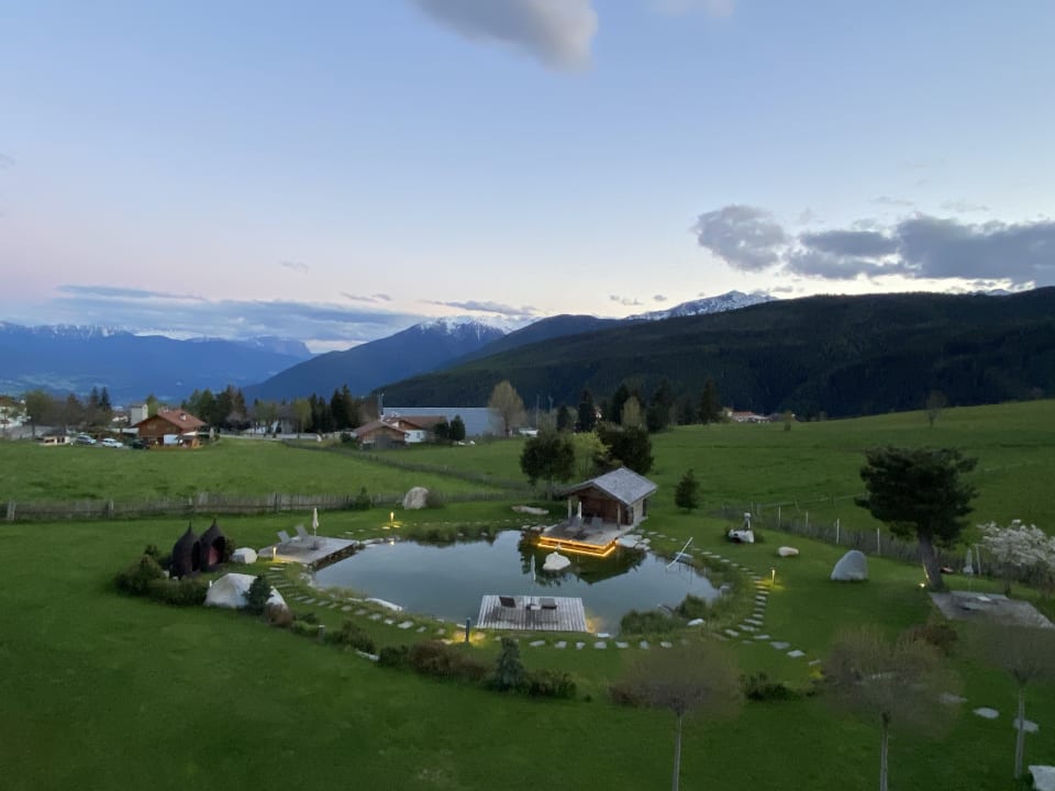 Gartenanlage SONNENBERG | Panorama Dolomites Wellbeing