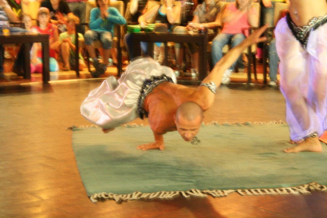 Tolle Fakirshow Hotel Orfeus Park