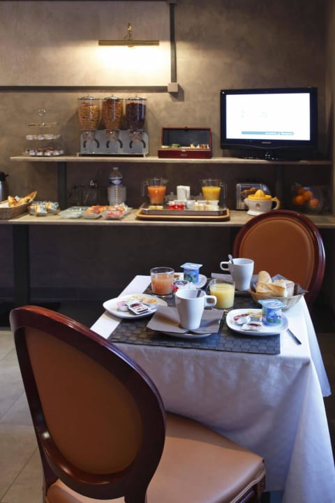 Bar Adonis Marseille Vieux Port Hotel