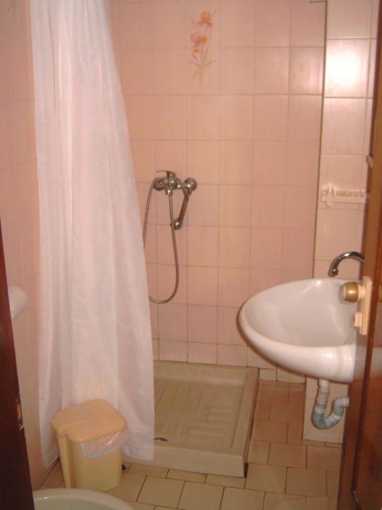 Die Dusche Hotel Hermes