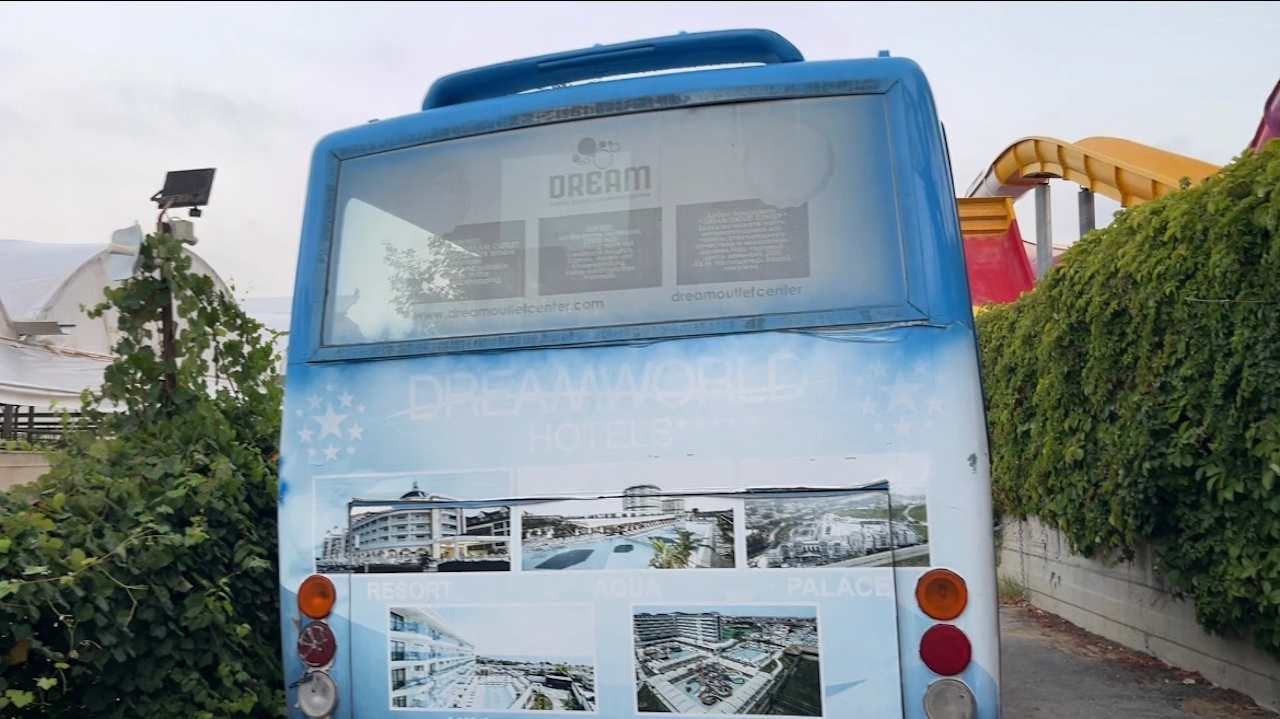 Strand Dream World Palace Hotel