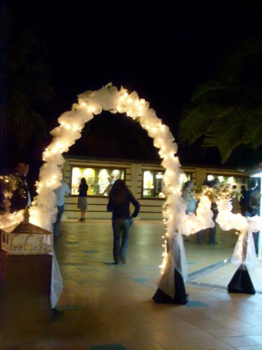 Deko am Pool zum Gala-Dinner Ali Bey Club